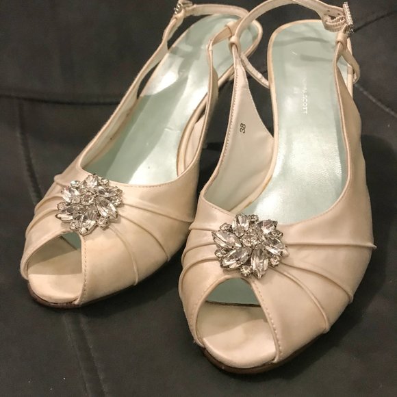 Champagne Fifi Maisie Peep-toe Swarovski Heels - Picture 2 of 9